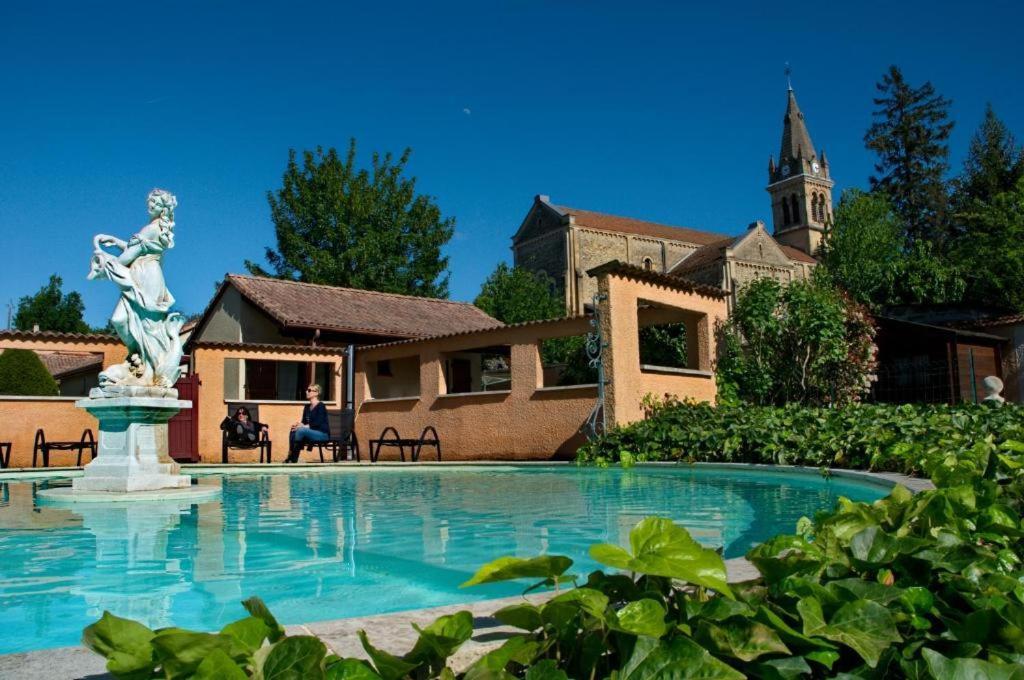 Les Jardins Du Castel Gites Annick Et Jean Paul Saint-Georges-d'Esperanche Buitenkant foto